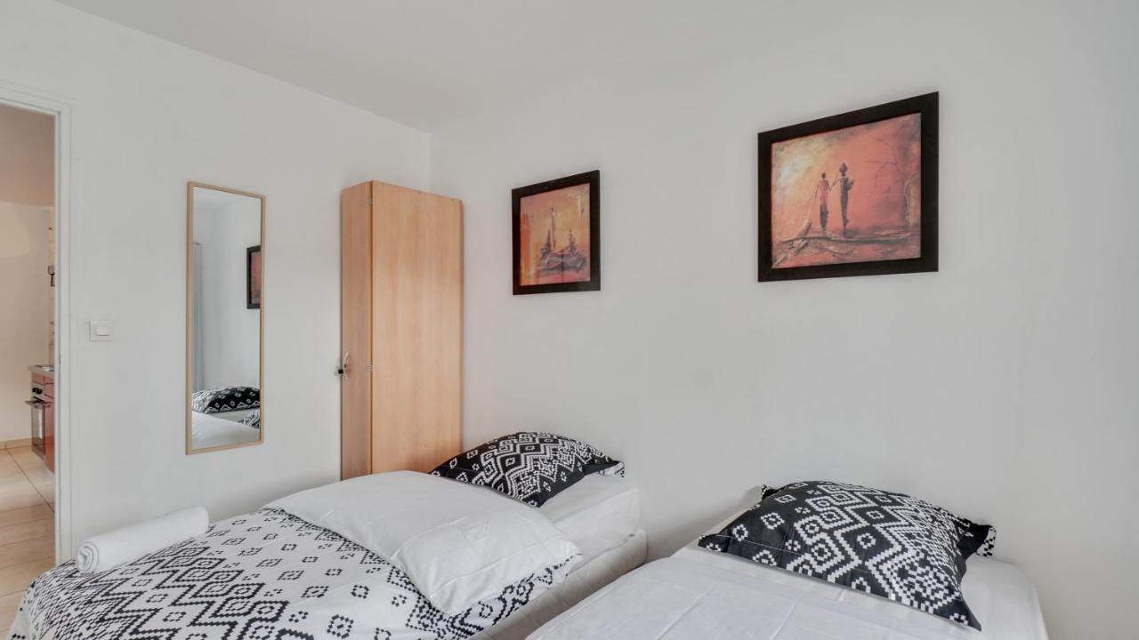 Apartmán Chic Apart With Parking Near Paris Aubervilliers Exteriér fotografie